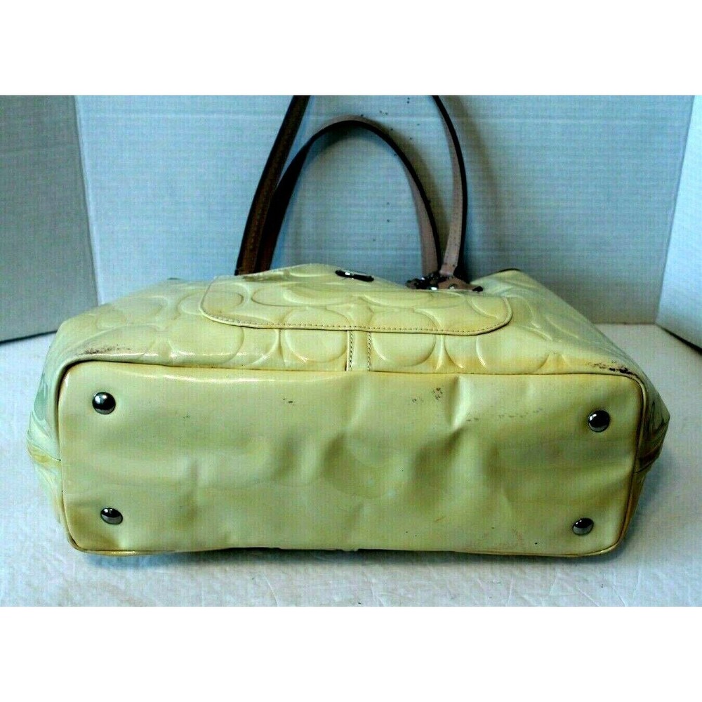 Coach Signature Shoulder Bag Yellow Patent Leather Embossed Purse F25487 - Picture 7 of 12
